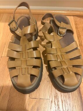 Free People Delaney platform Fisherman sandal, size 40